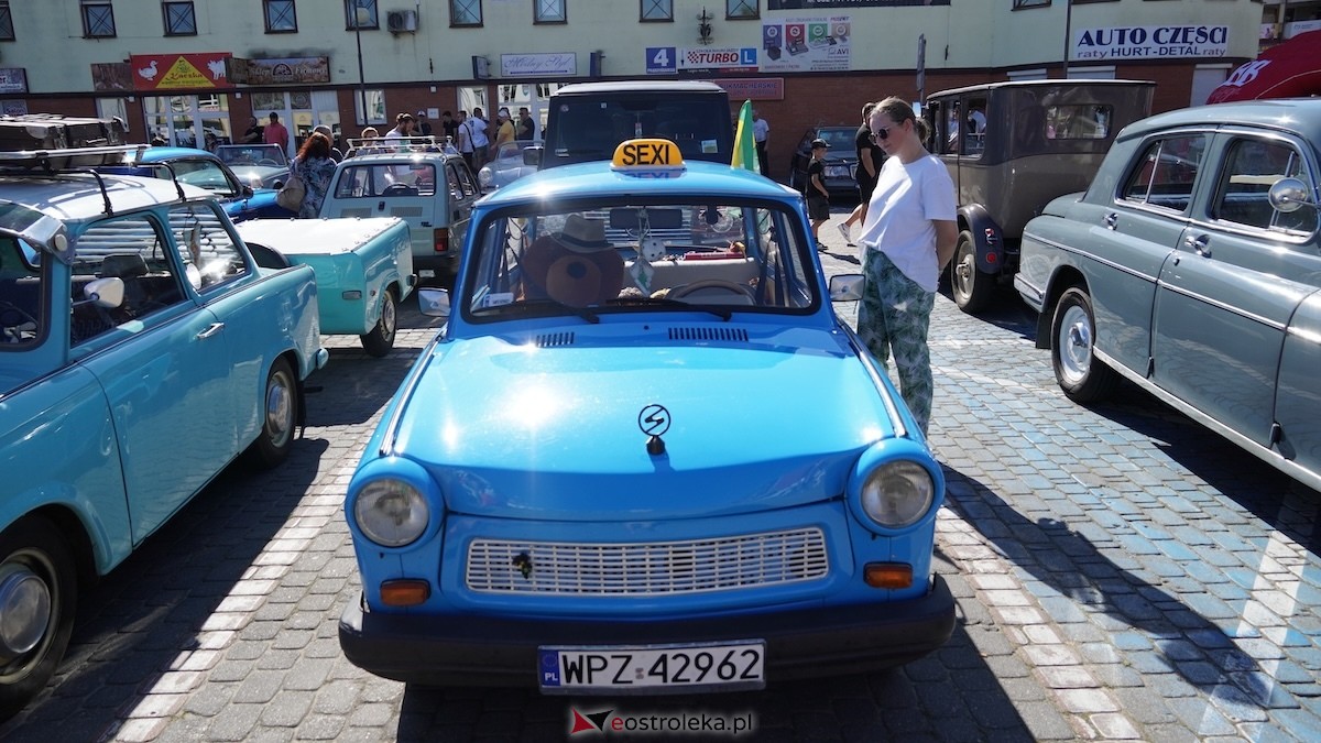 Klasykiem po Ostrołęce - Zlot miłośników klasycznej motoryzacji [21.09.2025] - zdjęcie #50 - eOstroleka.pl