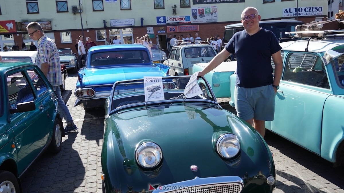 Klasykiem po Ostrołęce - Zlot miłośników klasycznej motoryzacji [21.09.2025] - zdjęcie #41 - eOstroleka.pl