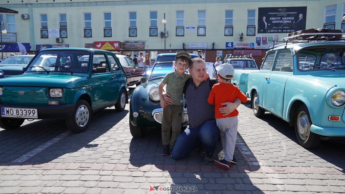 Klasykiem po Ostrołęce - Zlot miłośników klasycznej motoryzacji [21.09.2025] - zdjęcie #37 - eOstroleka.pl