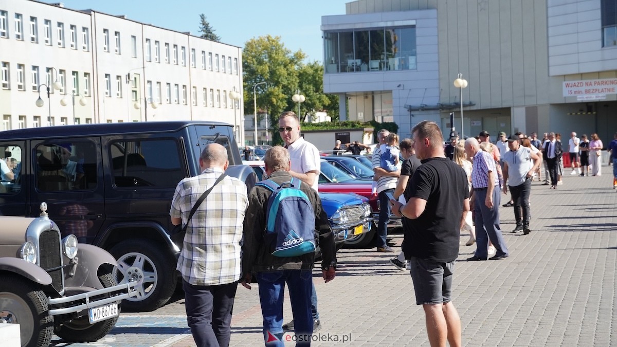 Klasykiem po Ostrołęce - Zlot miłośników klasycznej motoryzacji [21.09.2025] - zdjęcie #18 - eOstroleka.pl