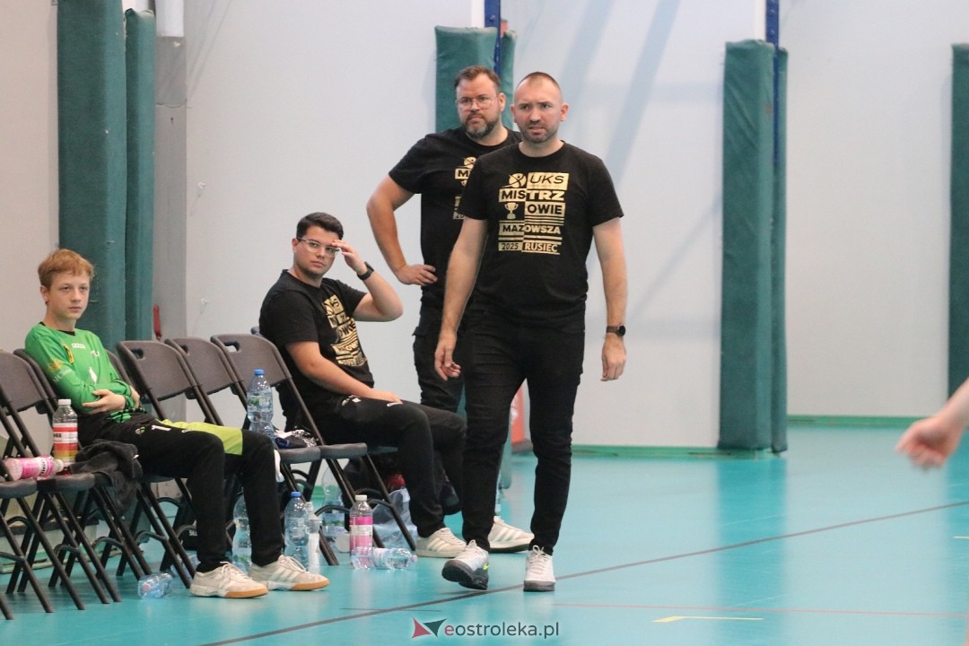 Oni kochają handball! Memoriał Piotra Dobrzyńskiego [21.09.2025] - zdjęcie #22 - eOstroleka.pl