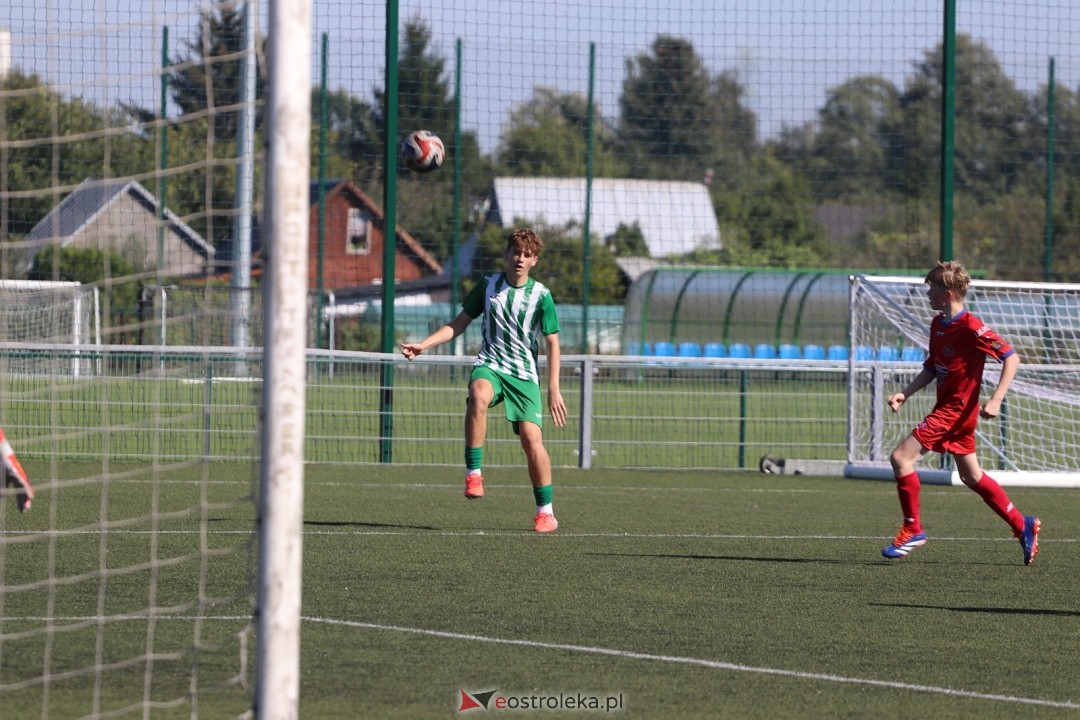 Juniorzy młodsi - Narew Ostrołęka vs. Makowianka [21.09.2025] - zdjęcie #16 - eOstroleka.pl