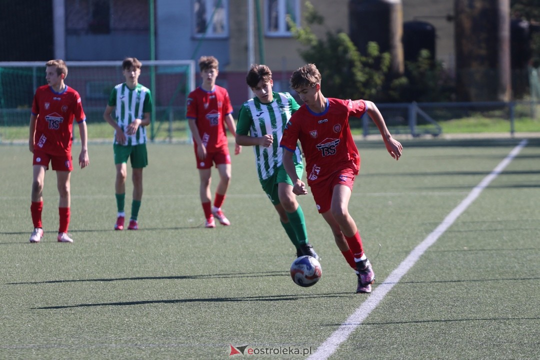 Juniorzy młodsi - Narew Ostrołęka vs. Makowianka [21.09.2025] - zdjęcie #14 - eOstroleka.pl
