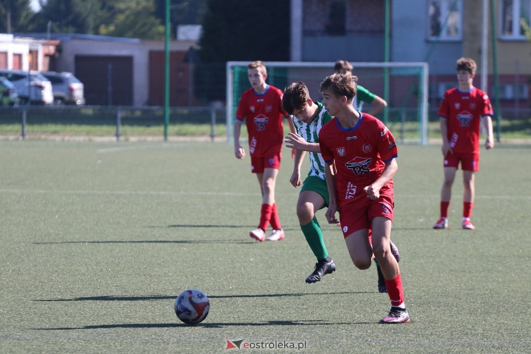 Juniorzy młodsi - Narew Ostrołęka vs. Makowianka [21.09.2025] - zdjęcie #13 - eOstroleka.pl