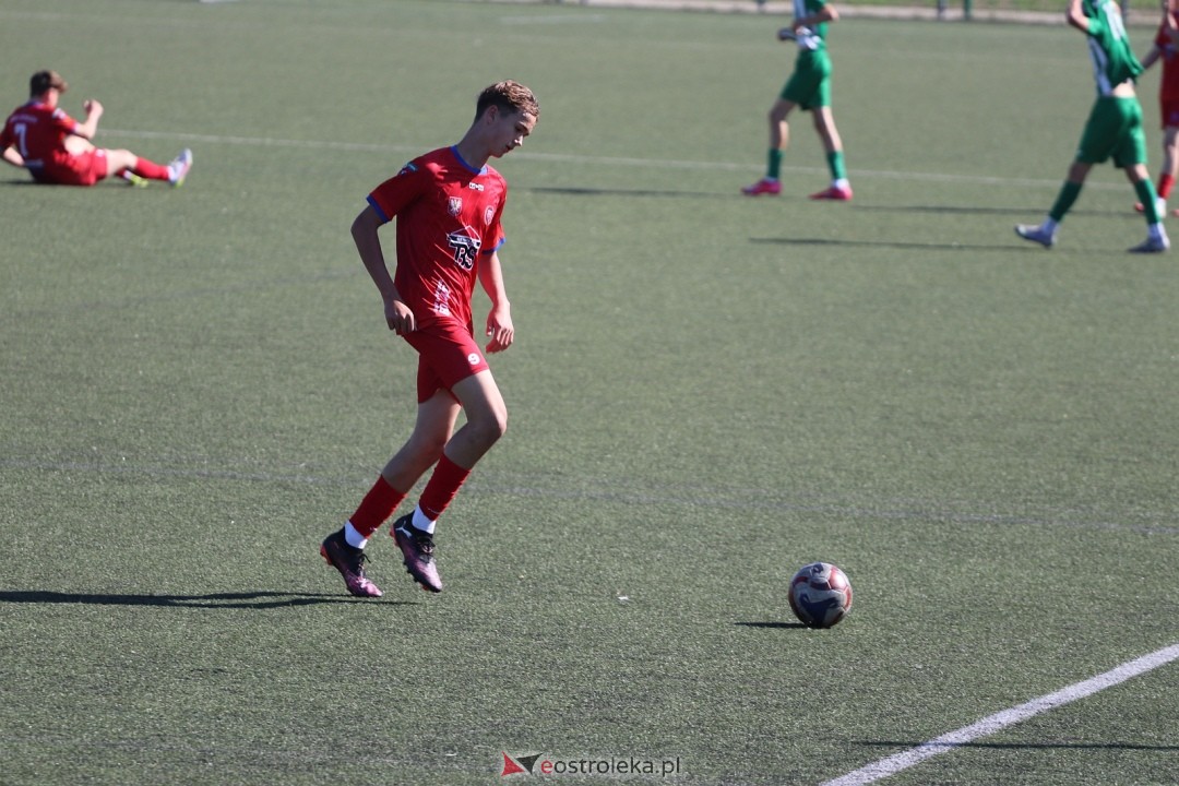 Juniorzy młodsi - Narew Ostrołęka vs. Makowianka [21.09.2025] - zdjęcie #1 - eOstroleka.pl