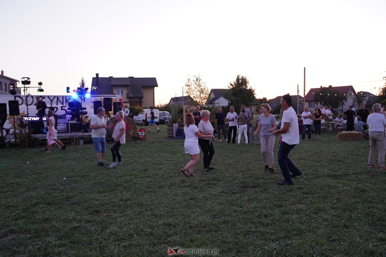 Dożynki parafialne w Borawem - potańcówka [21.09.2025] - zdjęcie #72 - eOstroleka.pl