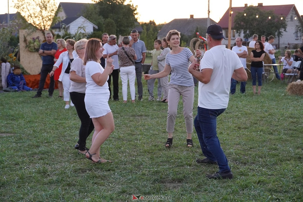 Dożynki parafialne w Borawem - potańcówka [21.09.2025] - zdjęcie #71 - eOstroleka.pl