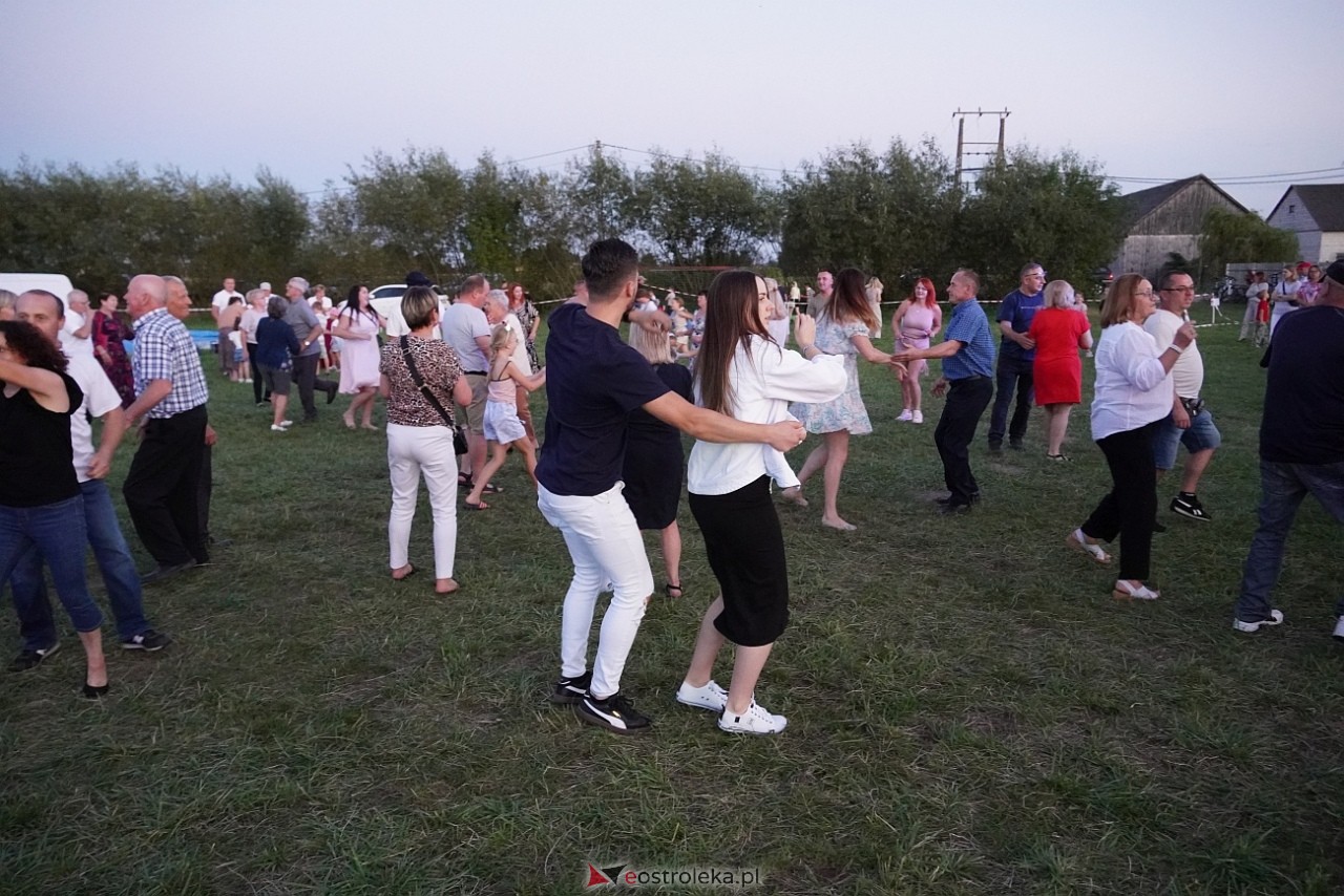 Dożynki parafialne w Borawem - potańcówka [21.09.2025] - zdjęcie #4 - eOstroleka.pl
