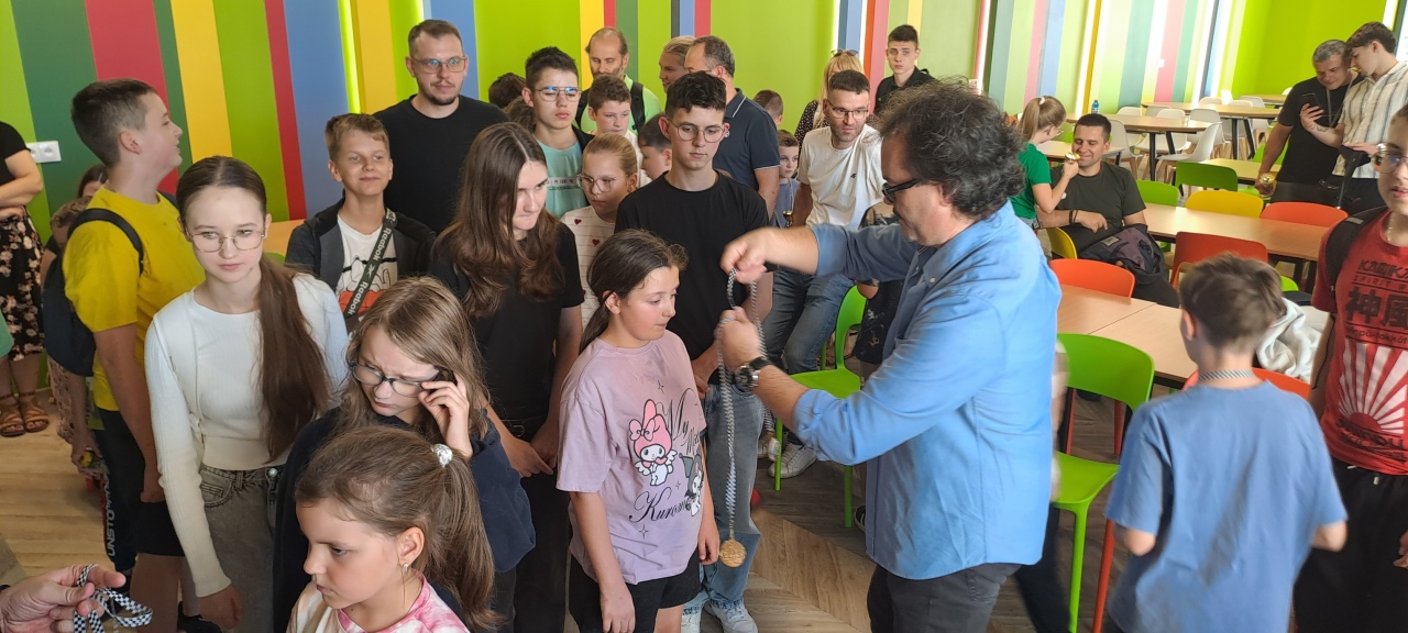 Zacięte rozgrywki na szachownicy. Turniej szachowy o puchar wójta gminy Kadzidło! [20.09.2025] - zdjęcie #13 - eOstroleka.pl