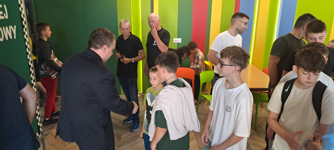 Zacięte rozgrywki na szachownicy. Turniej szachowy o puchar wójta gminy Kadzidło! [20.09.2025] - zdjęcie #16 - eOstroleka.pl