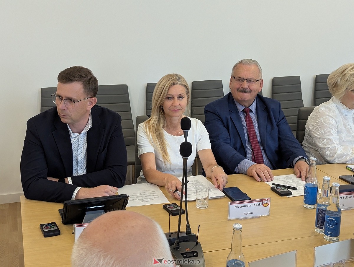 XIX sesja Rady Powiatu w Ostrołęce [22.09.2025] - zdjęcie #6 - eOstroleka.pl