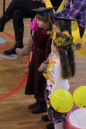 Pasowanie na przedszkolaka w Przedszkolu Miejskim Nr 7 (20.10.2011) - zdjęcie #20 - eOstroleka.pl