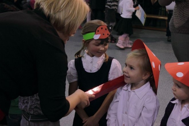 Pasowanie na przedszkolaka w Przedszkolu Miejskim Nr 7 (20.10.2011) - zdjęcie #3 - eOstroleka.pl