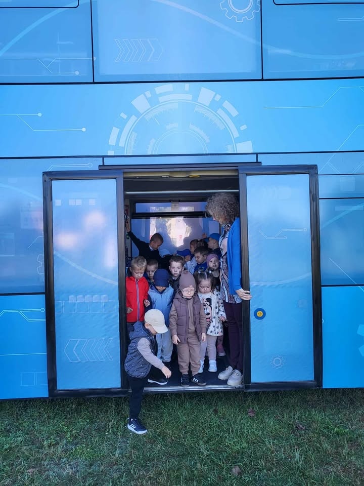 Naukobus w szkole w Borawem [24.09.2025] - zdjęcie #12 - eOstroleka.pl