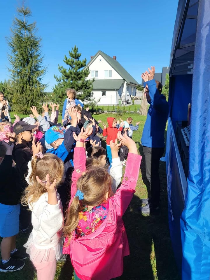 Naukobus w szkole w Borawem [24.09.2025] - zdjęcie #5 - eOstroleka.pl