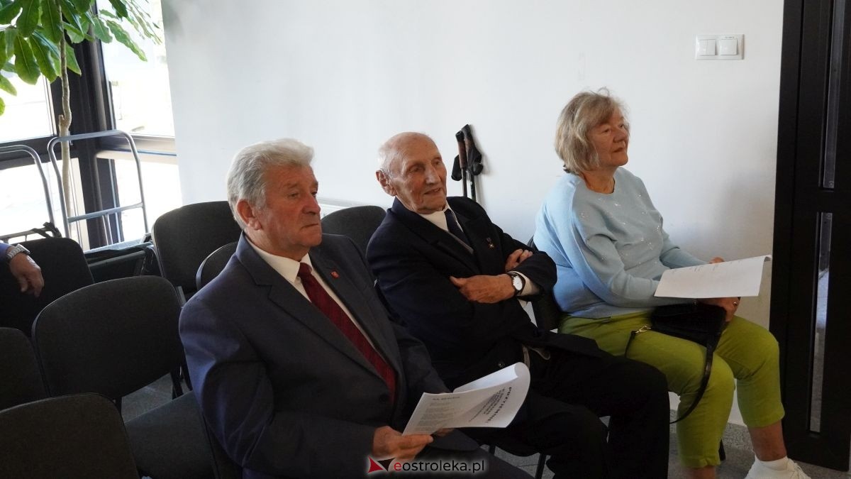 Ach jak przyjemnie - sentymentalna podróż muzyczna dla seniorów w Olszewie-Borkach [25.09.2025] - zdjęcie #25 - eOstroleka.pl