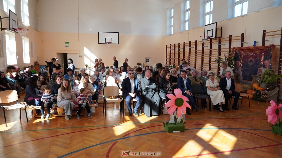 Bajkowy Dzień Pieczonego Ziemniaka w Nowej Wsi [25.09.2025] - zdjęcie #58 - eOstroleka.pl