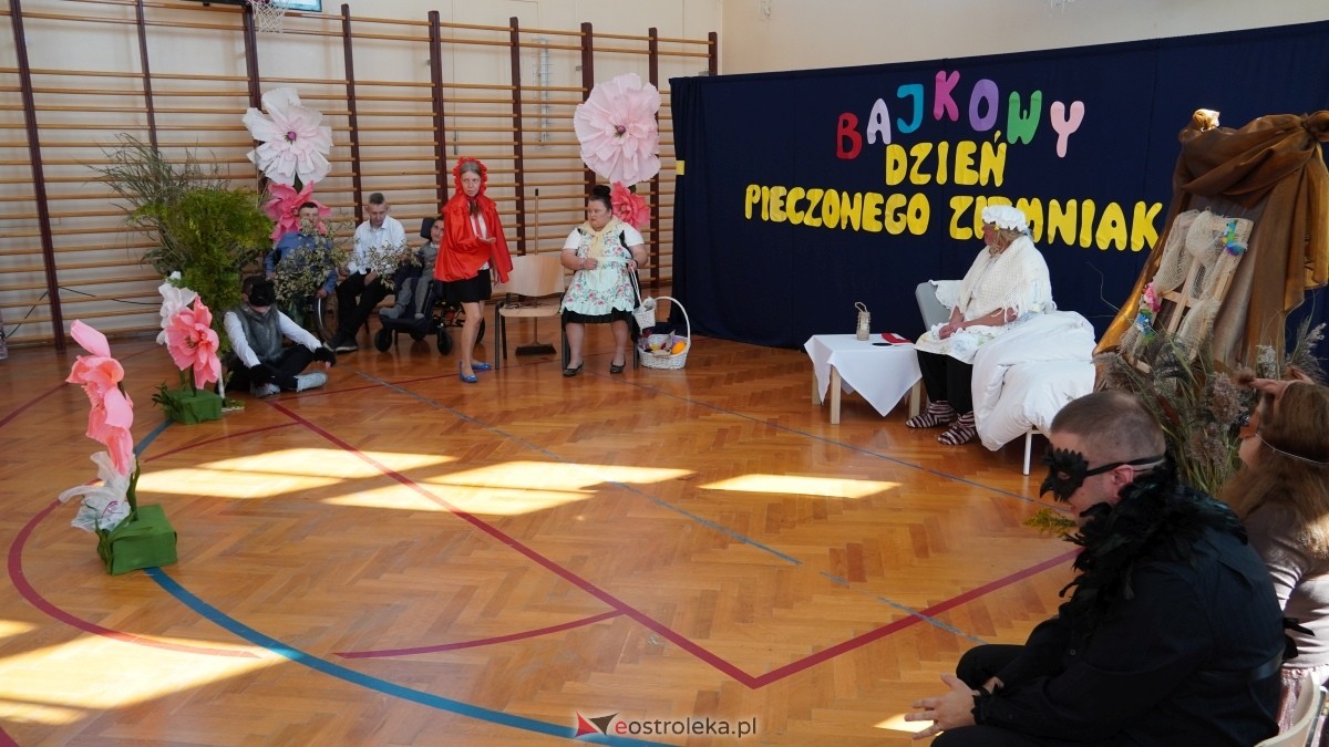 Bajkowy Dzień Pieczonego Ziemniaka w Nowej Wsi [25.09.2025] - zdjęcie #41 - eOstroleka.pl