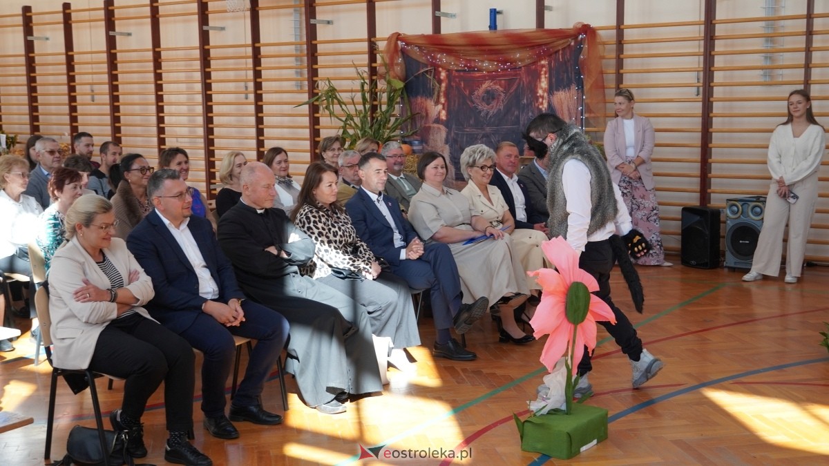 Bajkowy Dzień Pieczonego Ziemniaka w Nowej Wsi [25.09.2025] - zdjęcie #28 - eOstroleka.pl