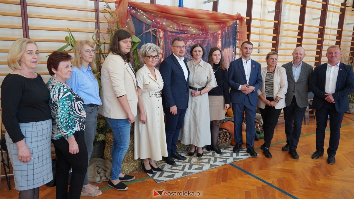 Bajkowy Dzień Pieczonego Ziemniaka w Nowej Wsi [25.09.2025] - zdjęcie #4 - eOstroleka.pl