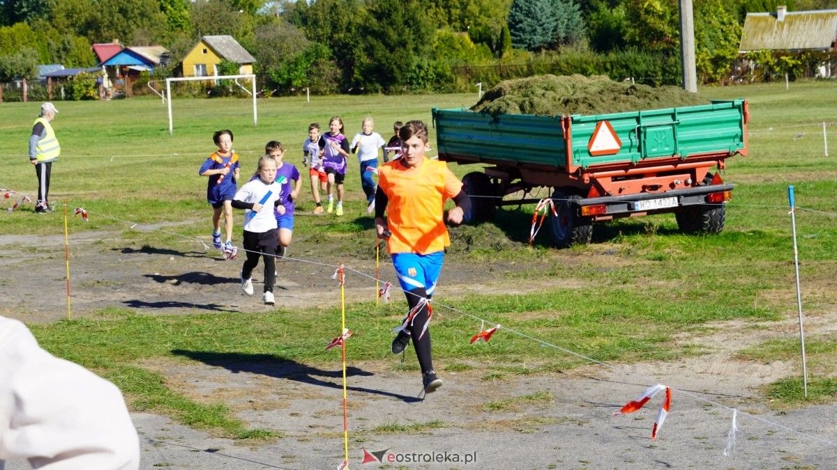 Zawody biegowe - sztafeta [26.09.2025] - zdjęcie #71 - eOstroleka.pl