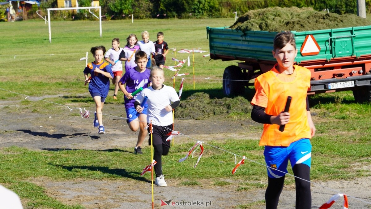 Zawody biegowe - sztafeta [26.09.2025] - zdjęcie #69 - eOstroleka.pl