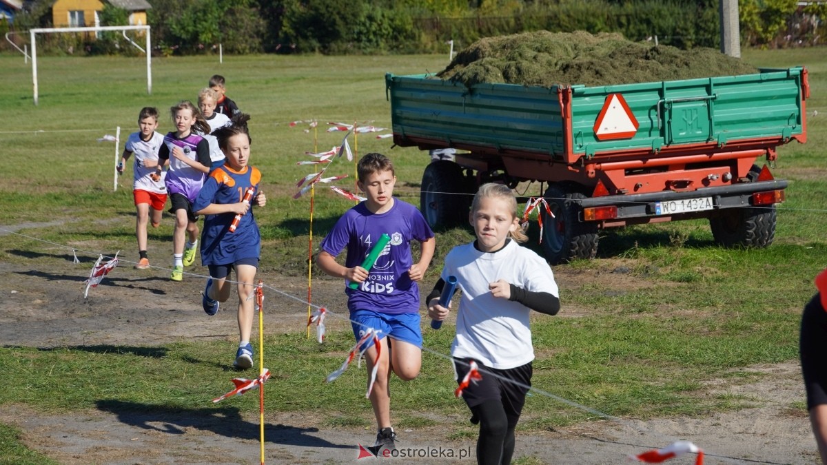 Zawody biegowe - sztafeta [26.09.2025] - zdjęcie #68 - eOstroleka.pl