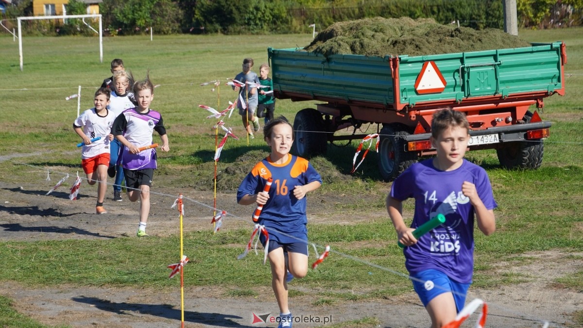 Zawody biegowe - sztafeta [26.09.2025] - zdjęcie #66 - eOstroleka.pl