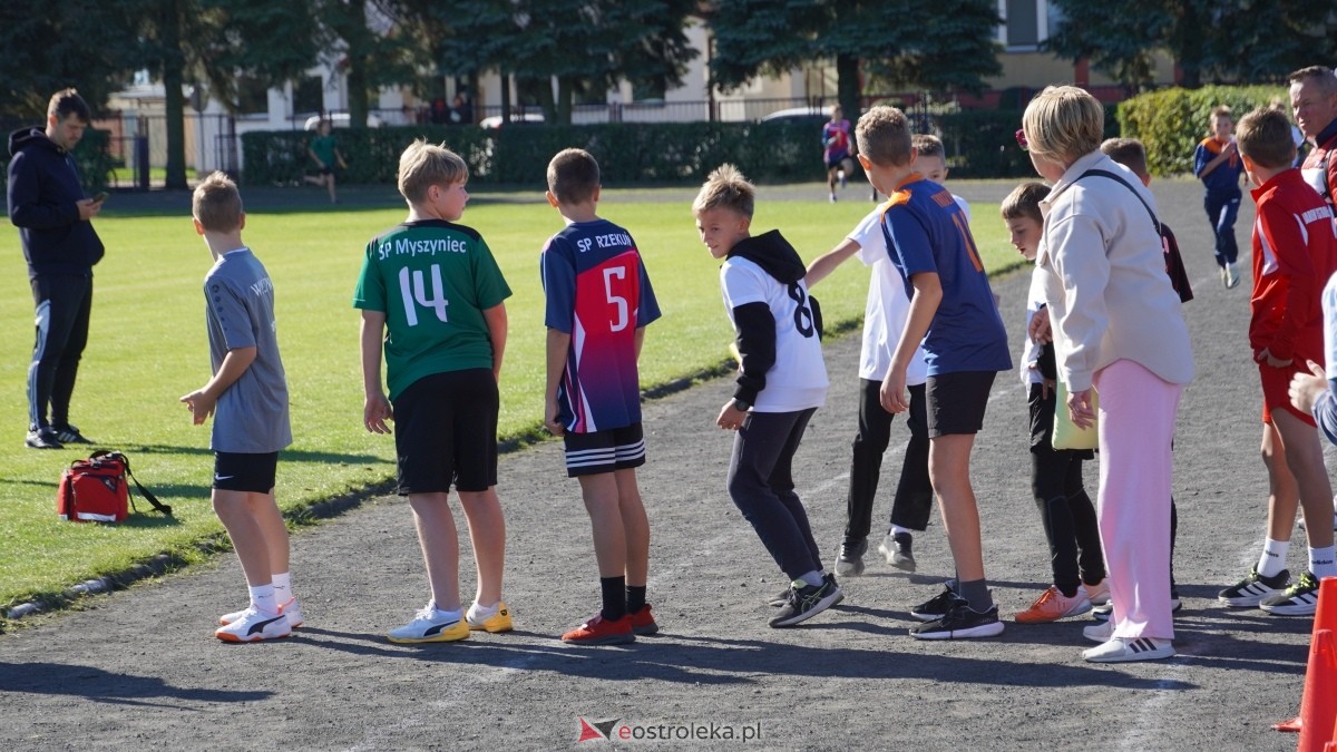 Zawody biegowe - sztafeta [26.09.2025] - zdjęcie #43 - eOstroleka.pl