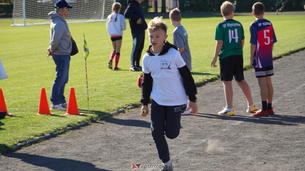 Zawody biegowe - sztafeta [26.09.2025] - zdjęcie #41 - eOstroleka.pl