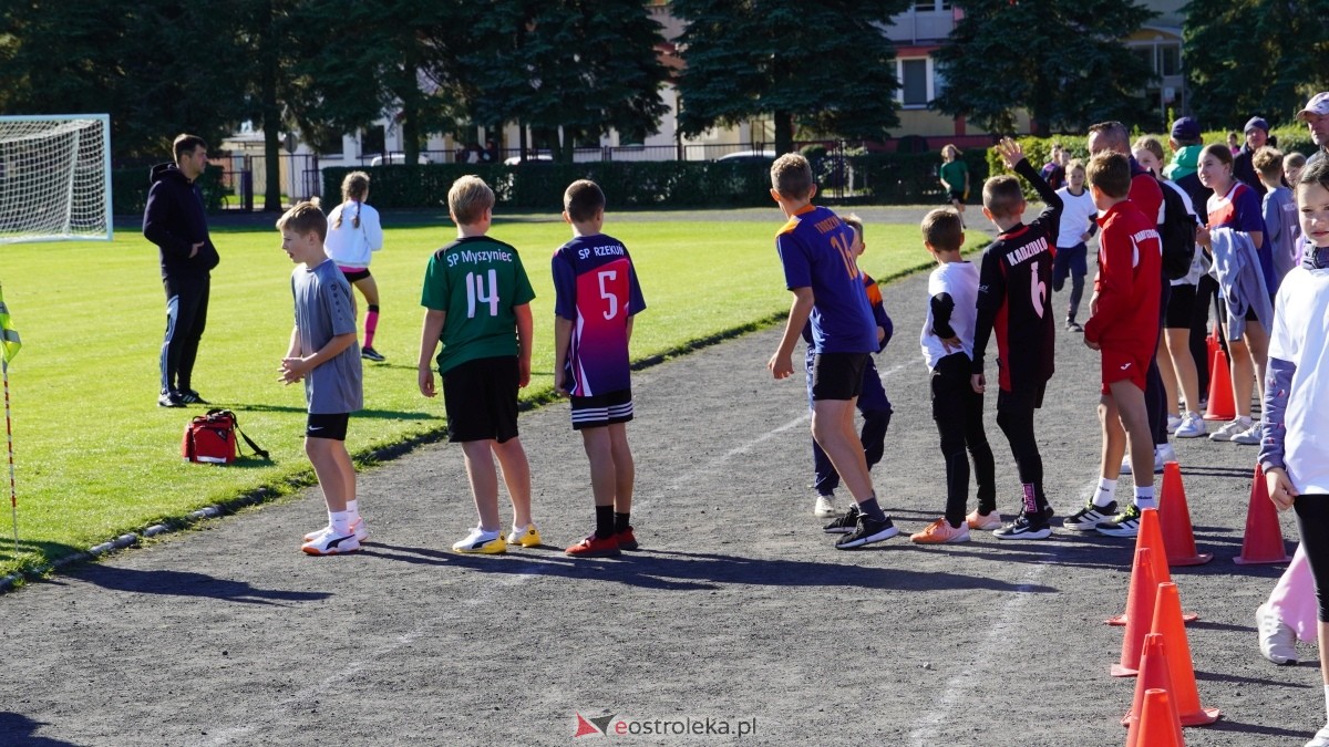Zawody biegowe - sztafeta [26.09.2025] - zdjęcie #40 - eOstroleka.pl