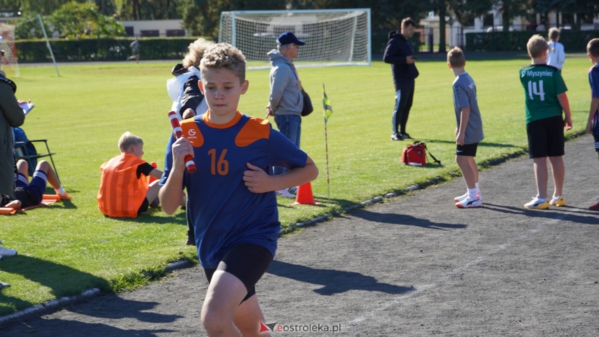 Zawody biegowe - sztafeta [26.09.2025] - zdjęcie #38 - eOstroleka.pl