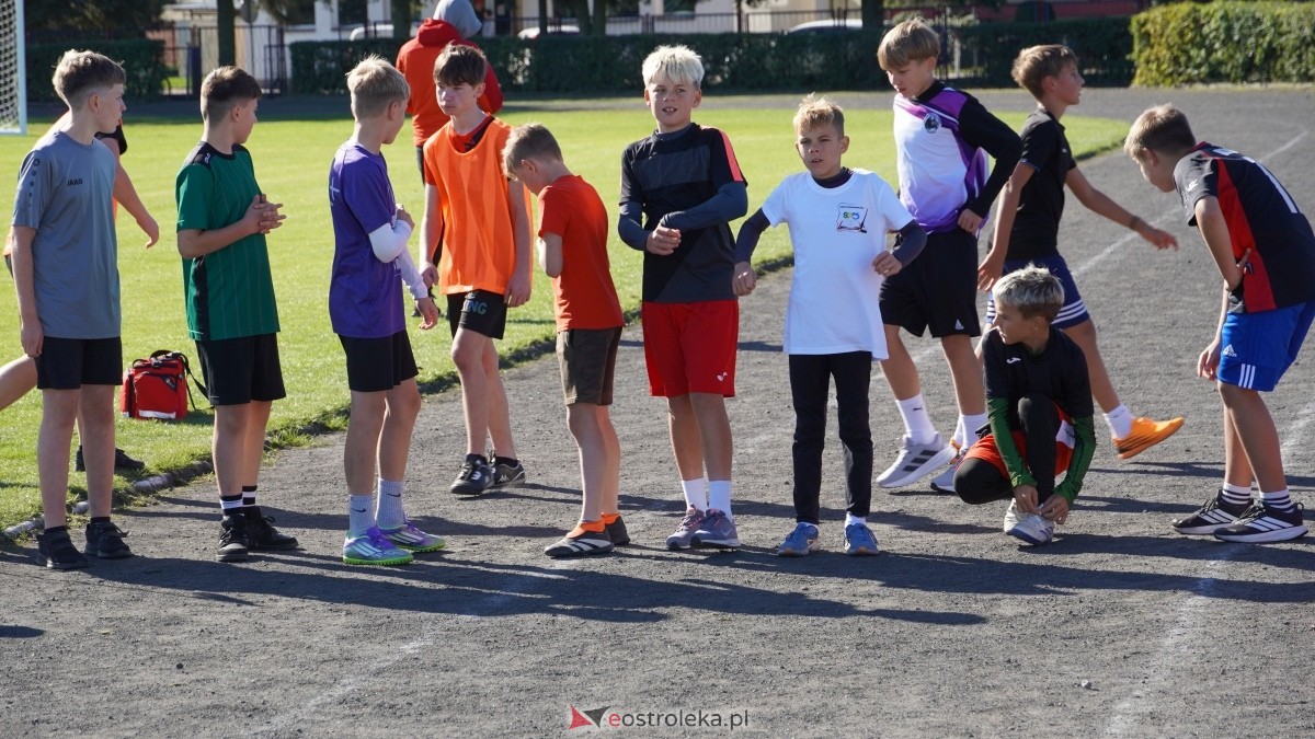 Zawody biegowe - sztafeta [26.09.2025] - zdjęcie #33 - eOstroleka.pl