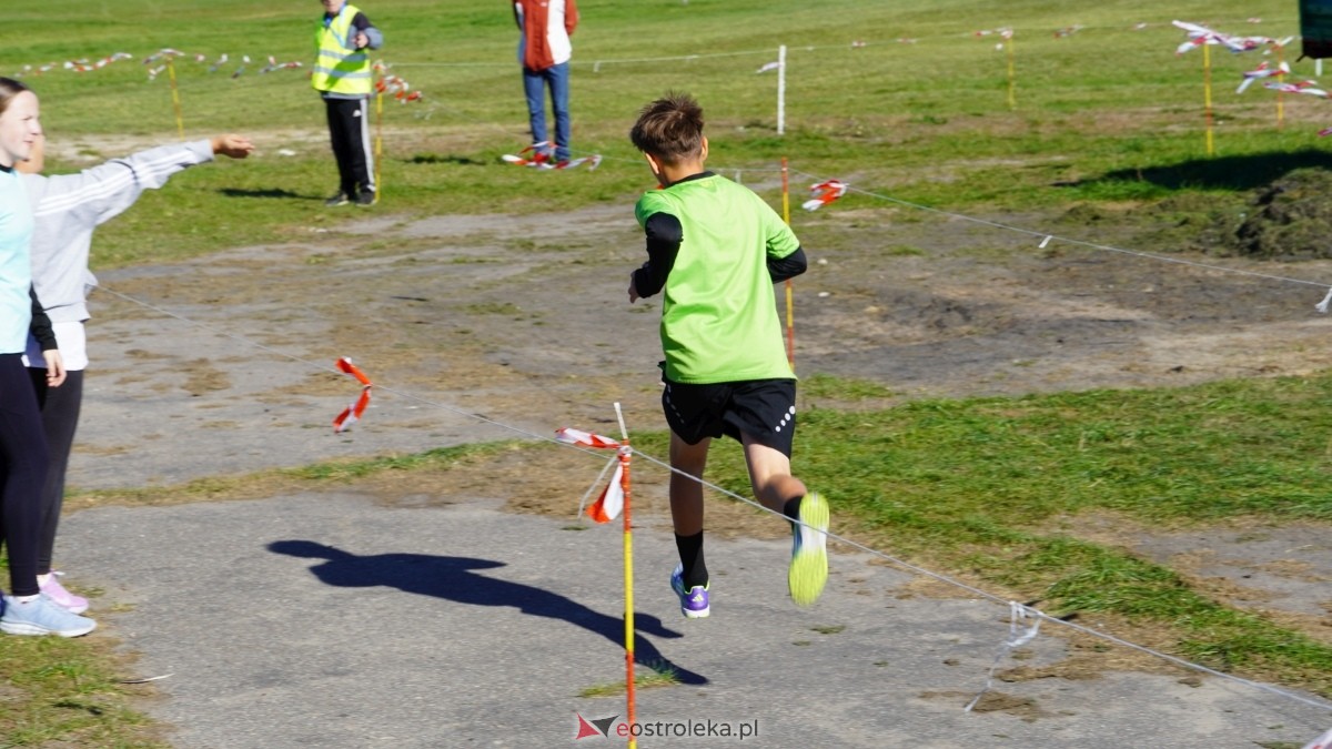 Zawody biegowe - sztafeta [26.09.2025] - zdjęcie #19 - eOstroleka.pl