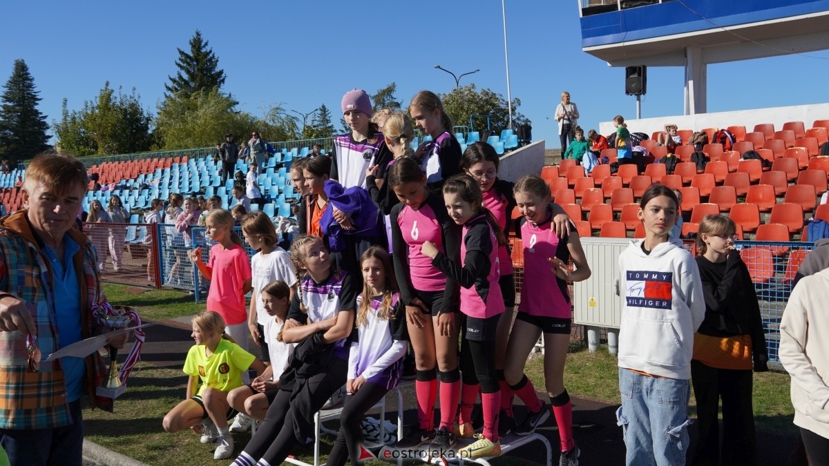 Zawody biegowe - sztafeta [26.09.2025] - zdjęcie #16 - eOstroleka.pl