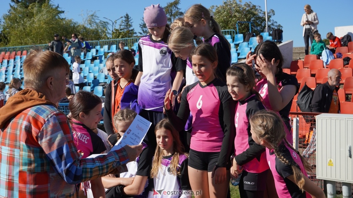 Zawody biegowe - sztafeta [26.09.2025] - zdjęcie #14 - eOstroleka.pl