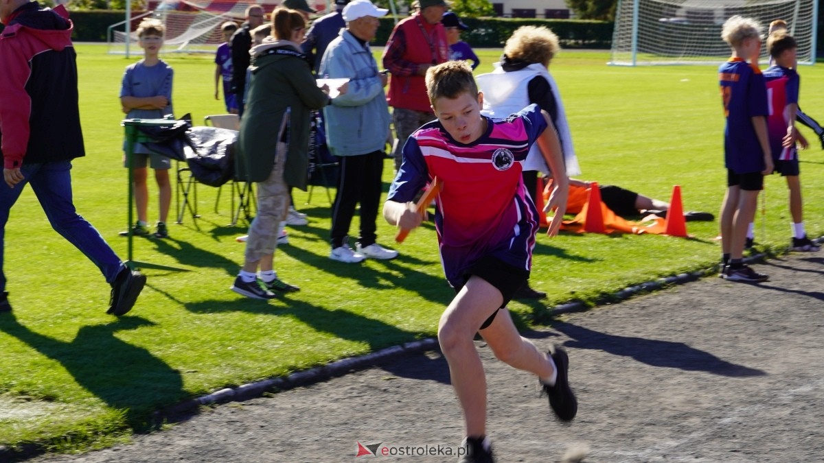 Zawody biegowe - sztafeta [26.09.2025] - zdjęcie #5 - eOstroleka.pl