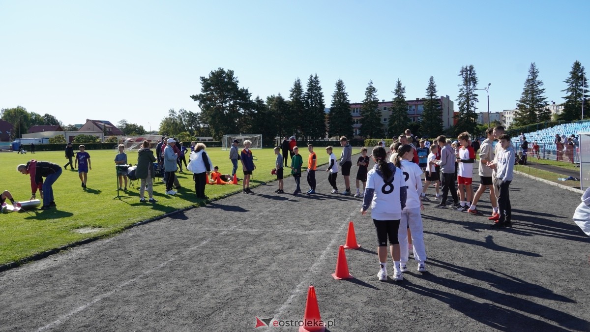 Zawody biegowe - sztafeta [26.09.2025] - zdjęcie #3 - eOstroleka.pl