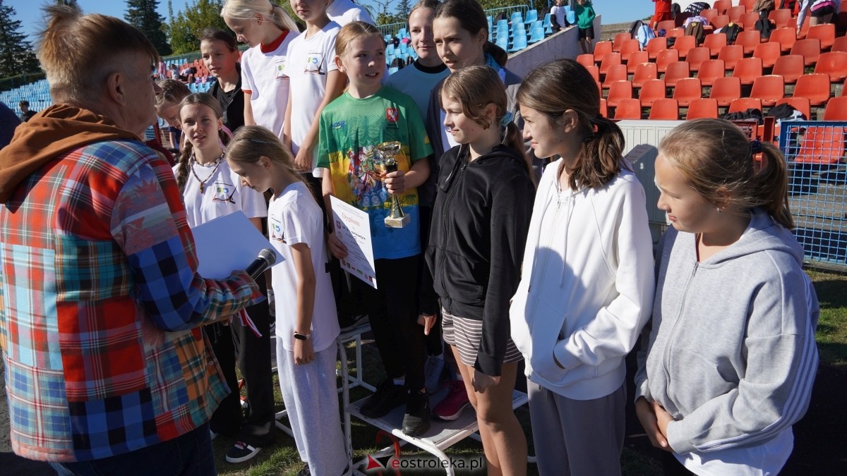 Zawody biegowe - sztafeta [26.09.2025] - zdjęcie #128 - eOstroleka.pl