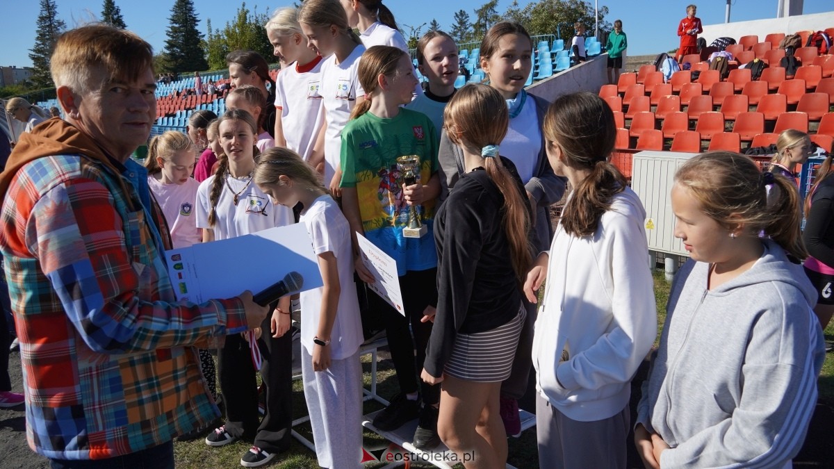 Zawody biegowe - sztafeta [26.09.2025] - zdjęcie #127 - eOstroleka.pl