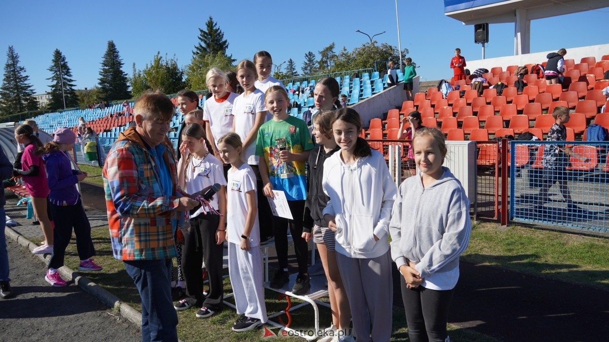 Zawody biegowe - sztafeta [26.09.2025] - zdjęcie #126 - eOstroleka.pl