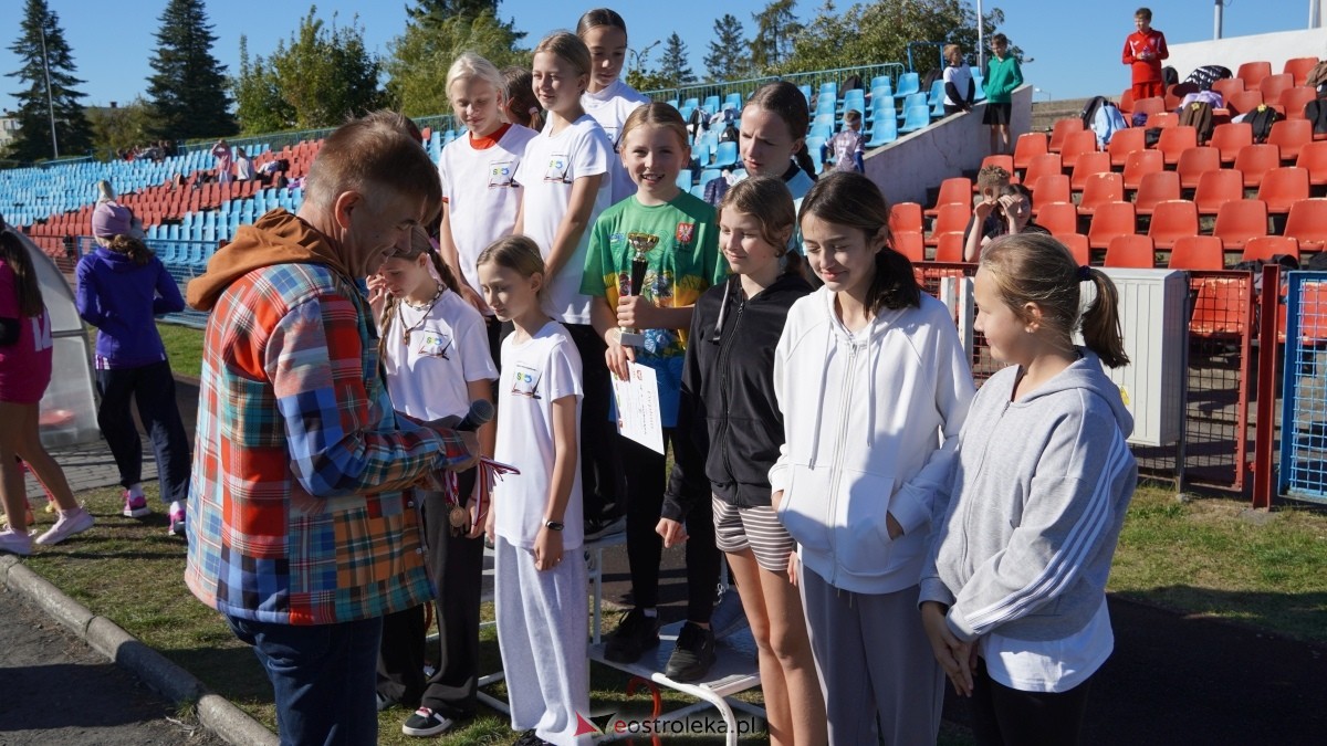Zawody biegowe - sztafeta [26.09.2025] - zdjęcie #125 - eOstroleka.pl