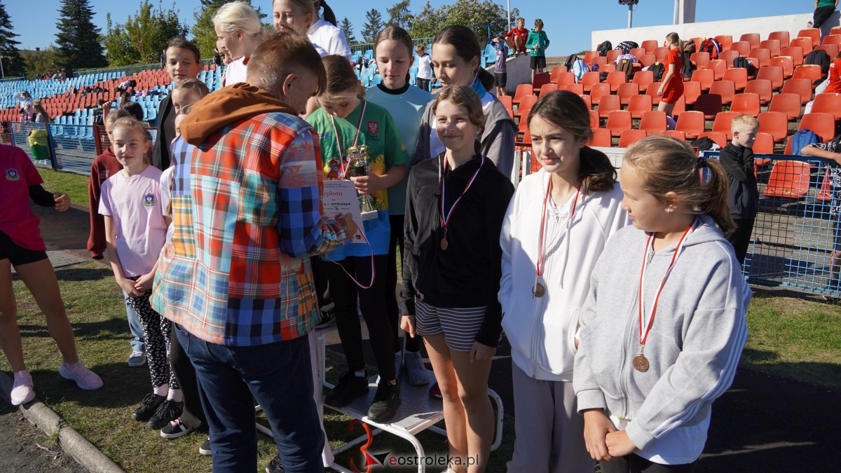 Zawody biegowe - sztafeta [26.09.2025] - zdjęcie #117 - eOstroleka.pl