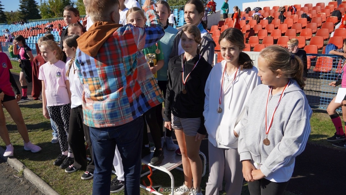 Zawody biegowe - sztafeta [26.09.2025] - zdjęcie #115 - eOstroleka.pl