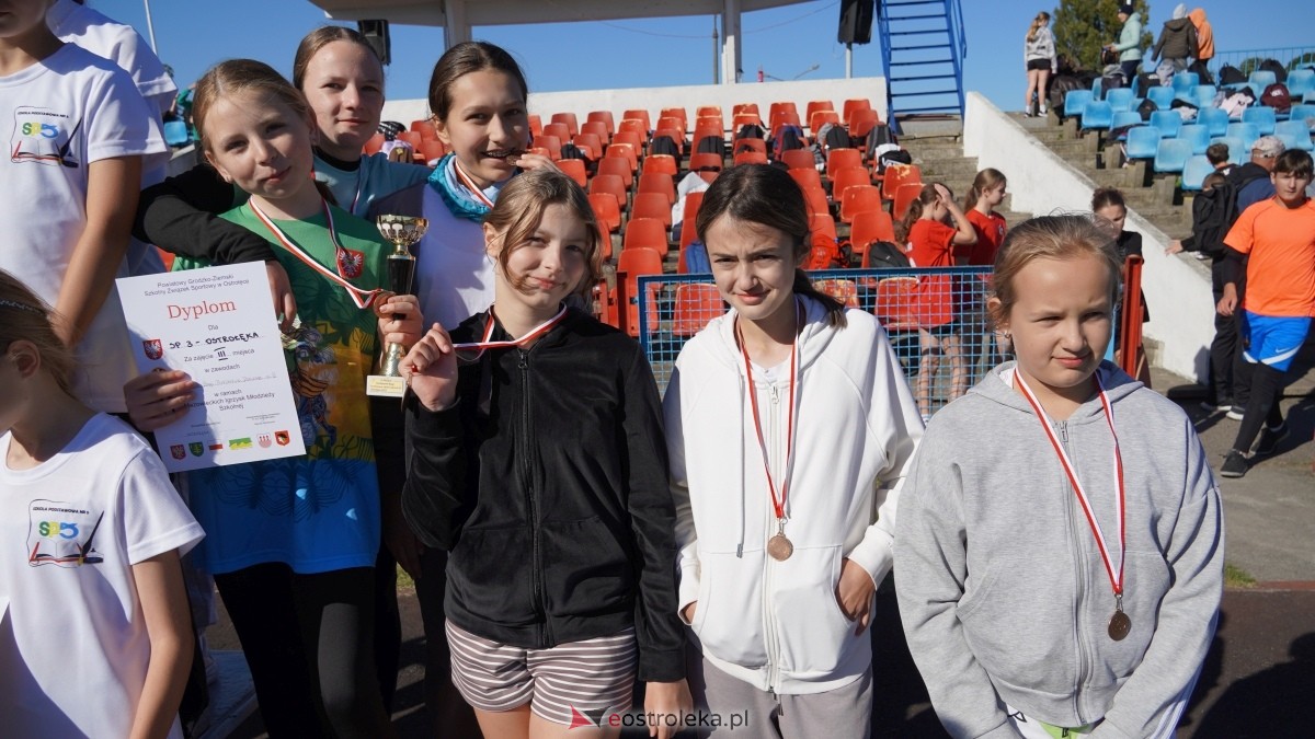 Zawody biegowe - sztafeta [26.09.2025] - zdjęcie #102 - eOstroleka.pl