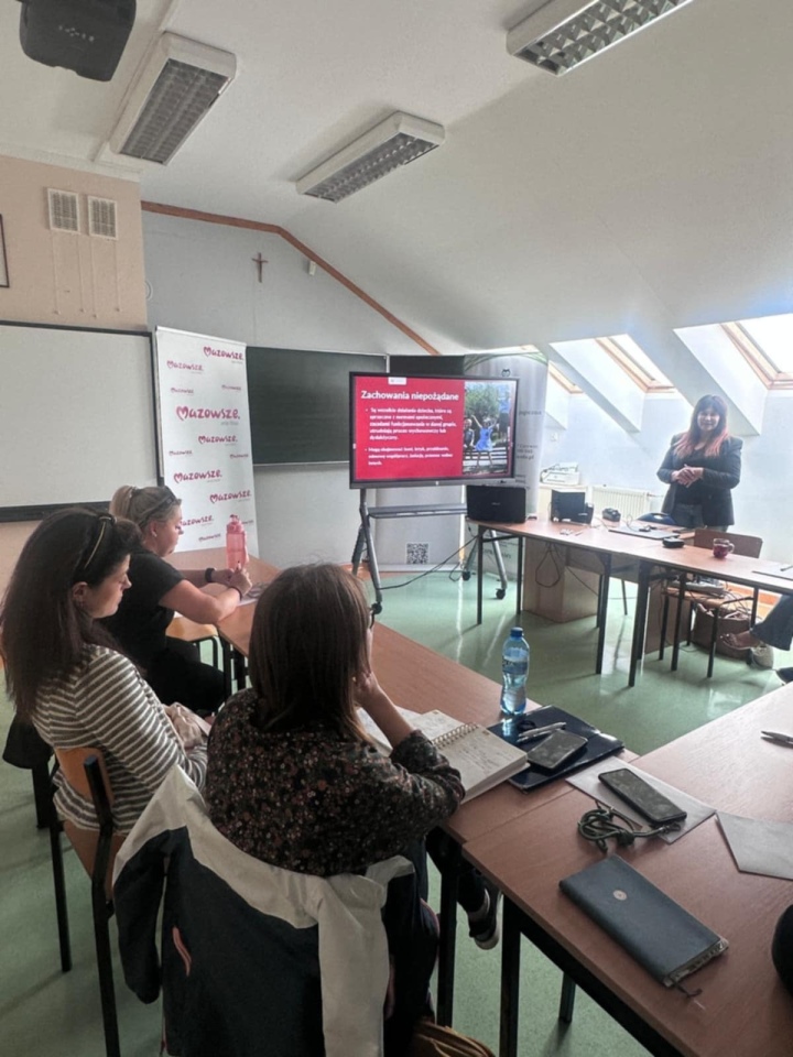 Nowe kompentecje dla psychologów. Powiat ostrołęcki inwestuje w zdrowie psychiczne młodzieży [26.09.2025] - zdjęcie #6 - eOstroleka.pl