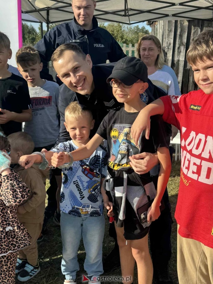 Rodzinny Piknik w Daniłowie: „Bezpiecznego Powrotu do Szkoły” [27.09.2025] - zdjęcie #38 - eOstroleka.pl