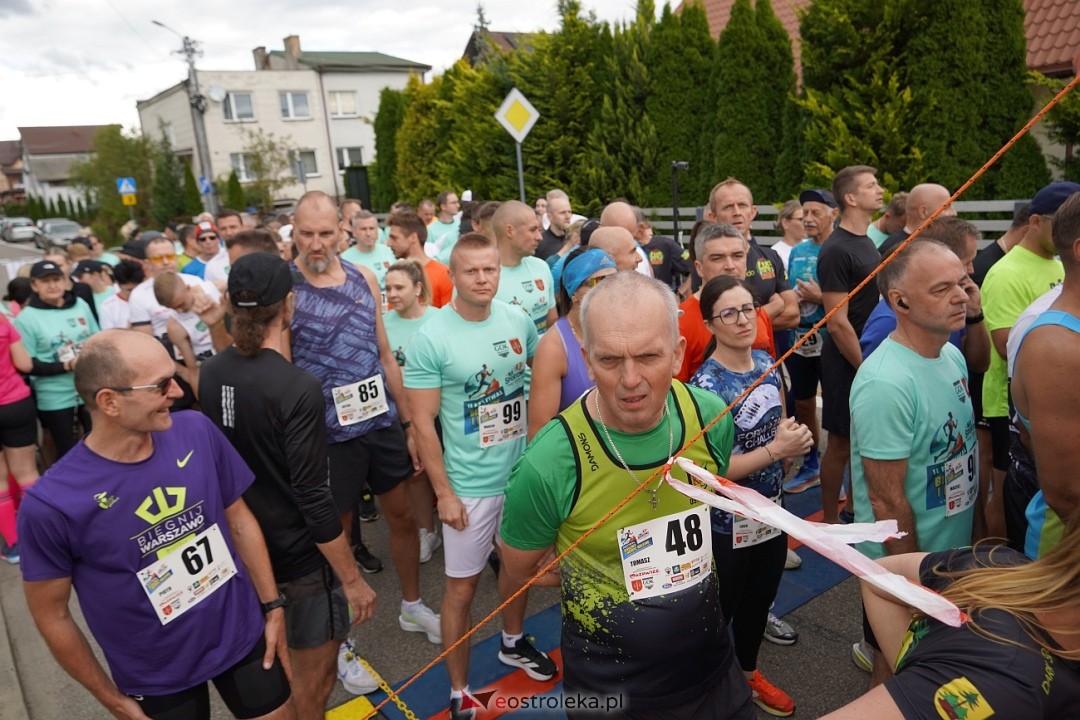 II Festiwal Biegowy i Nordic Walking, o Puchar Wójta Gminy Olszewo-Borki [28.09.2025] - zdjęcie #101 - eOstroleka.pl
