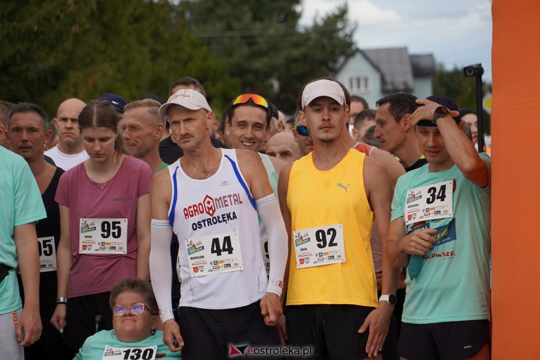II Festiwal Biegowy i Nordic Walking, o Puchar Wójta Gminy Olszewo-Borki [28.09.2025] - zdjęcie #98 - eOstroleka.pl