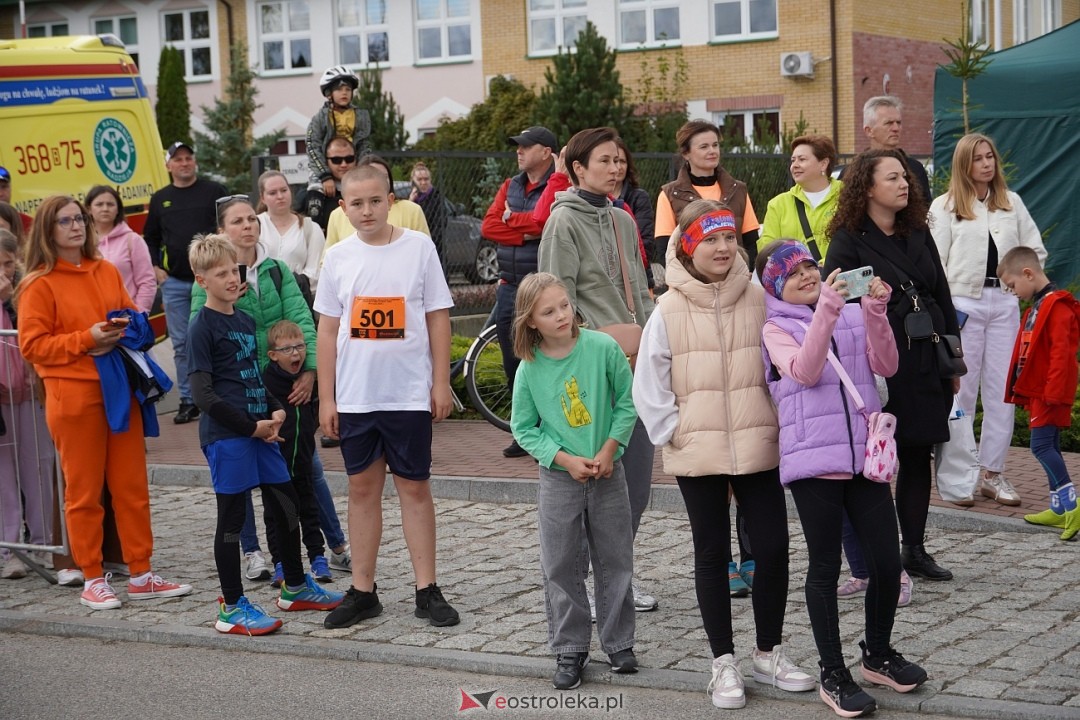II Festiwal Biegowy i Nordic Walking, o Puchar Wójta Gminy Olszewo-Borki [28.09.2025] - zdjęcie #93 - eOstroleka.pl